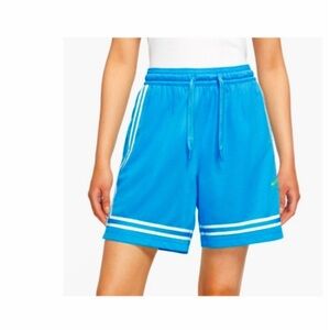 Nike Women's Fly Crossover Basketball shorts